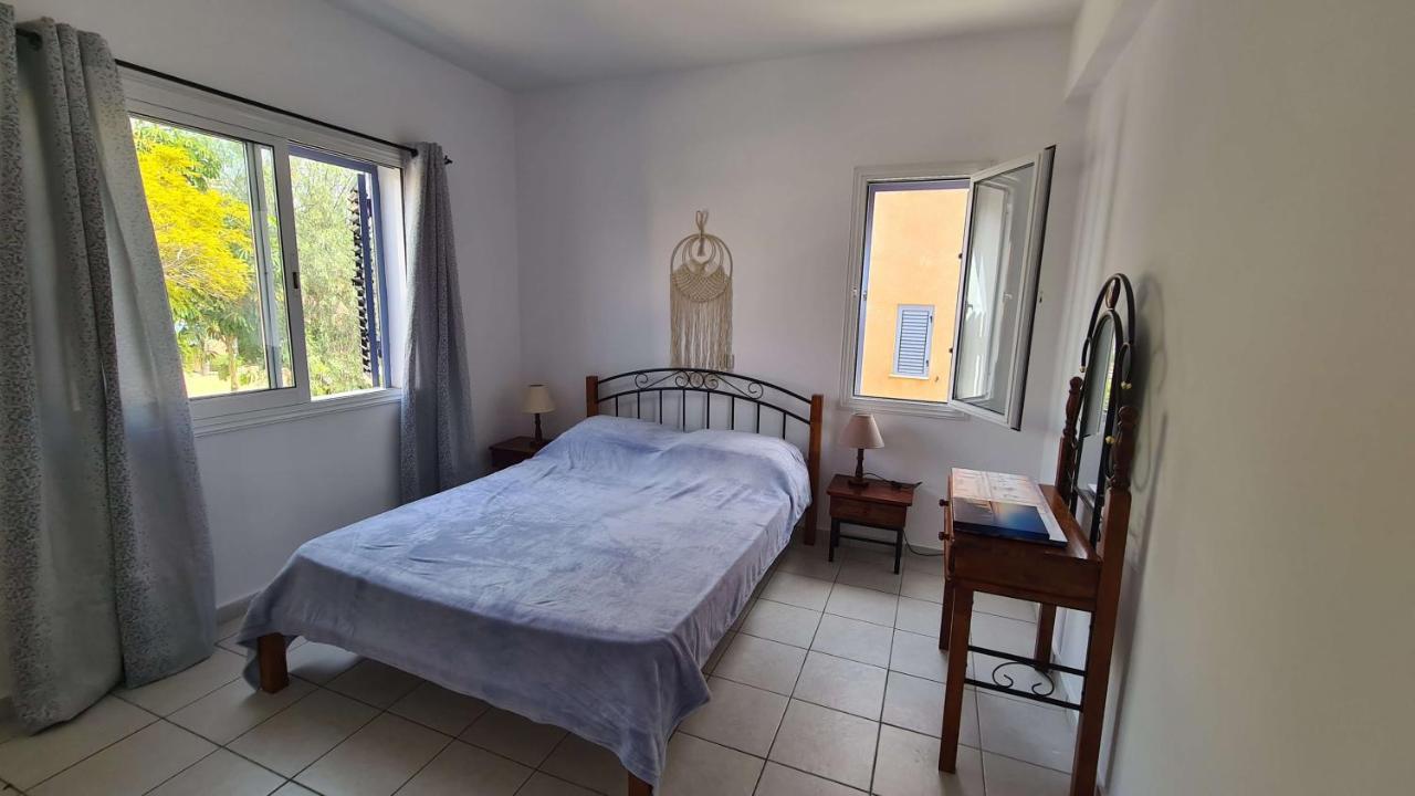 Sunny Limnaria Gardens 2 Bedroom Apartment Paphos Extérieur photo